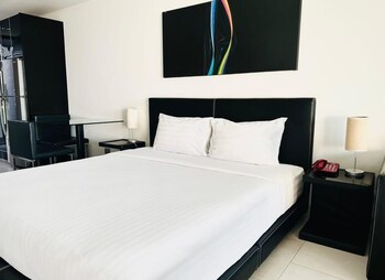 twin sands resort penthouse