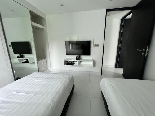 twin sands resort penthouse