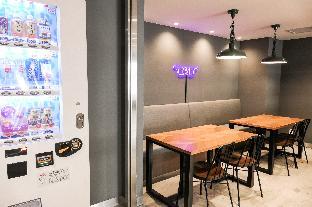 wayfarer shinsaibashi
