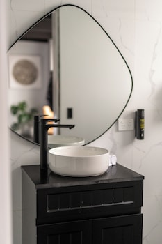 echo point discovery motel