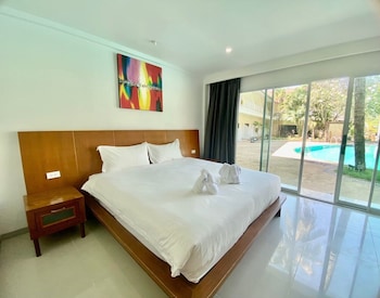 v beach resort