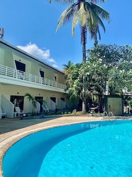 v beach resort