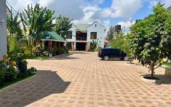 medan hotel and apartments