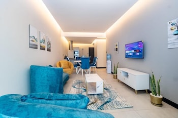 lux suites le marc luxury apartments