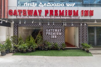 gateway premium inn