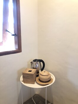 roots hotel trawangan