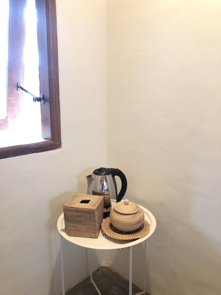 roots hotel trawangan