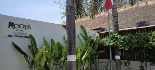 roots hotel trawangan