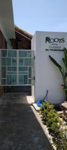 roots hotel trawangan