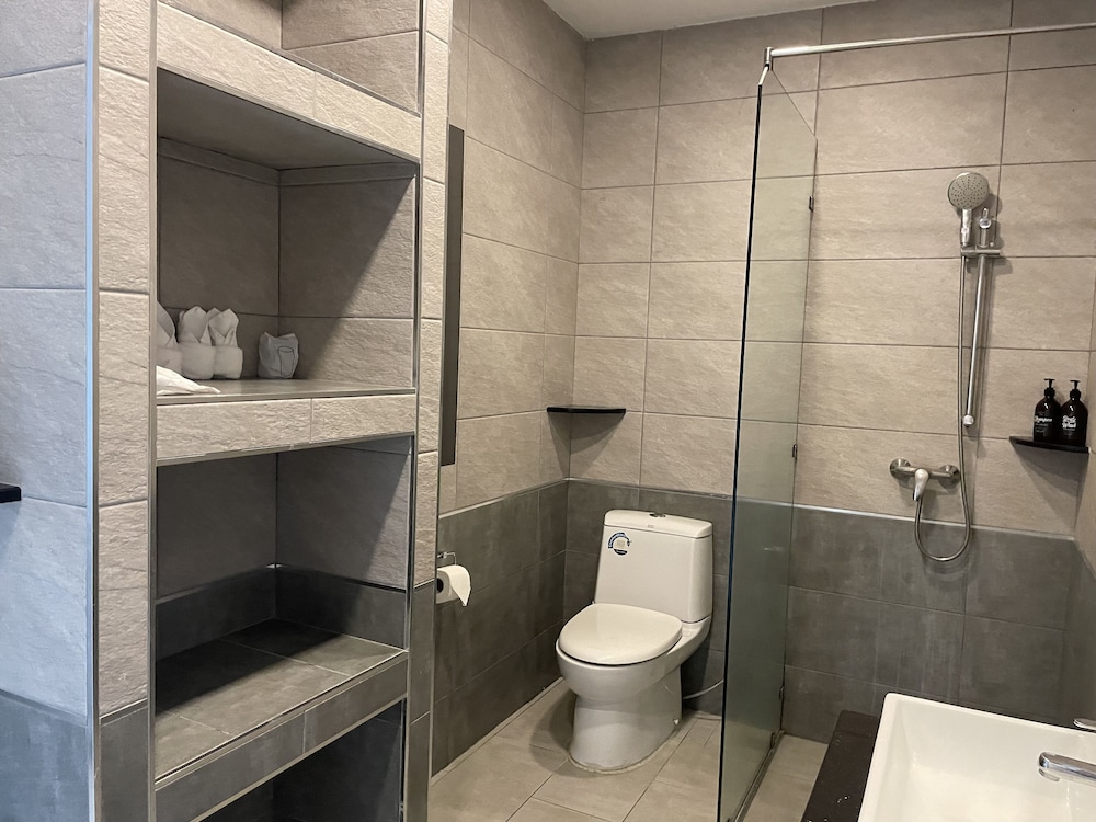 hideaway resort ban chang