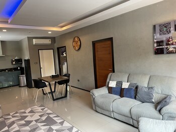 hideaway resort ban chang