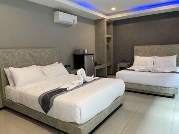 hideaway resort ban chang