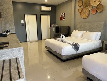 hideaway resort ban chang