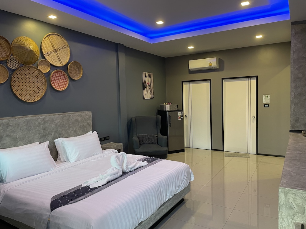 hideaway resort ban chang