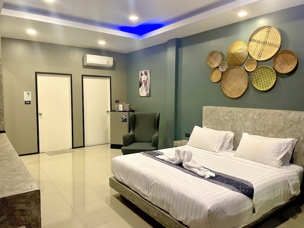 hideaway resort ban chang