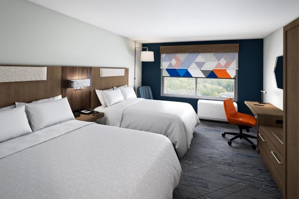 holiday inn express and suites columbus new albany