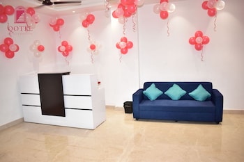 qotel hotel signature bnb ashok vihar