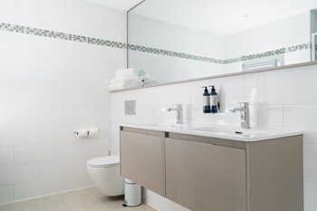 the shipwrights arms