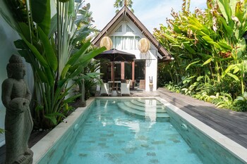 the gardens seminyak