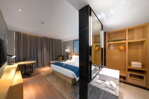 echarm hotel haikou zhongshan south road high speed railway east station