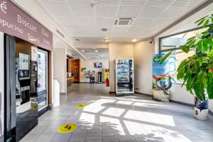 Bandb Hotel Orly Rungis Aeroport 2,Orly>>Arcueil,2 star