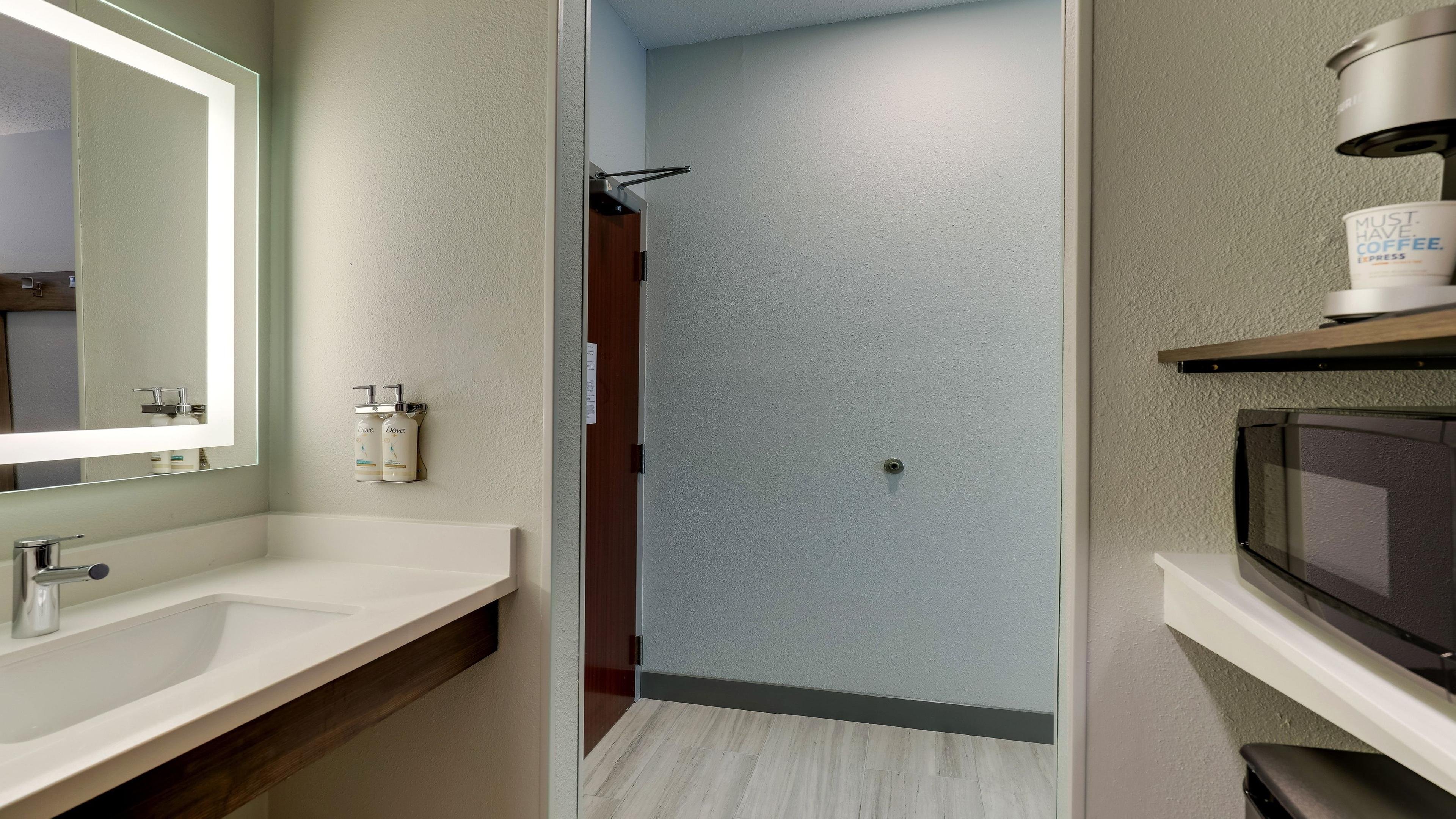 holiday inn express kenner new orleans airport by ihg