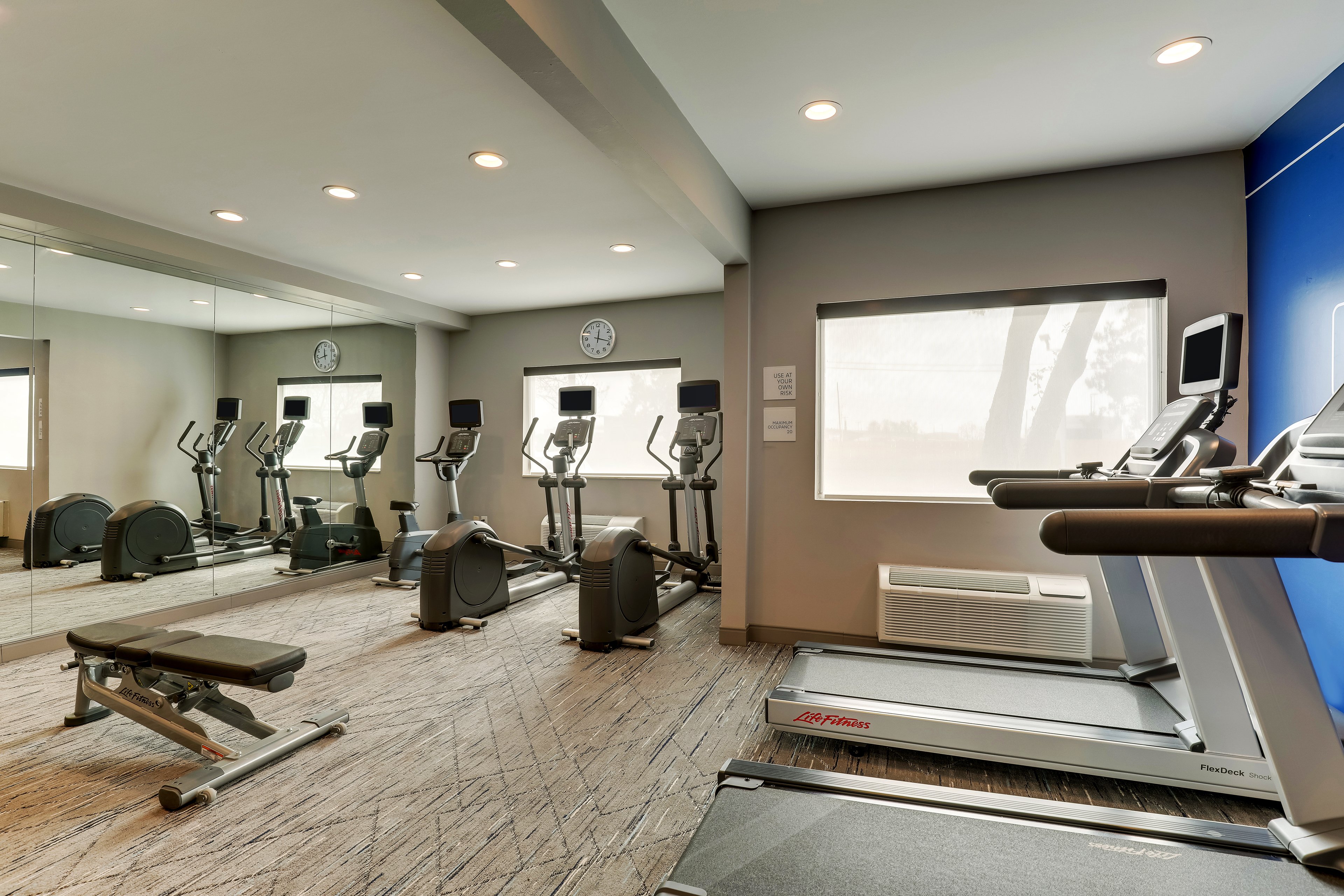 holiday inn express kenner new orleans airport by ihg