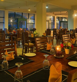 hotel lanka super corals