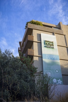 coco mat hotel nafsika