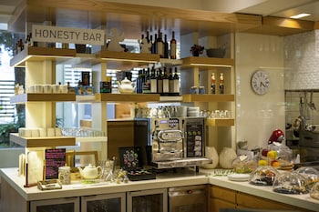 coco mat hotel nafsika