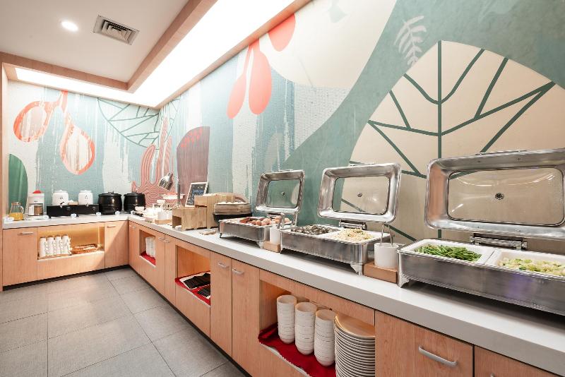 hanting hotel guangzhou yantang metro station