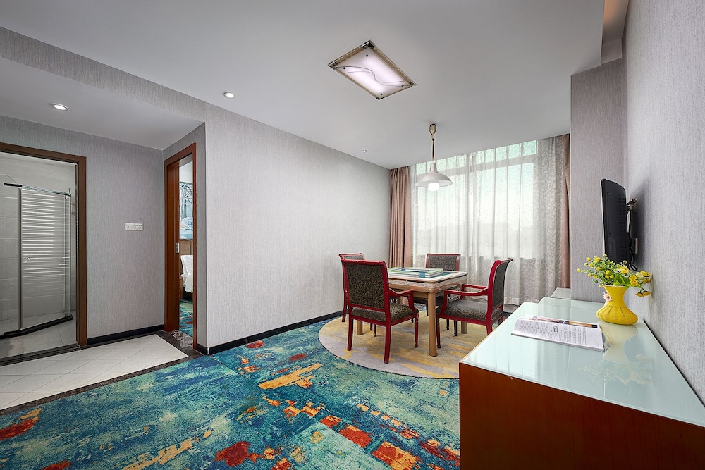 kaiserdom hotel airport branch