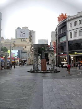 kaiserdom hotel airport branch