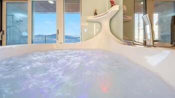 geoje island ahat spa pension