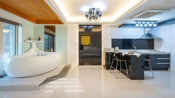 geoje island ahat spa pension