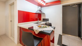 geoje island ahat spa pension