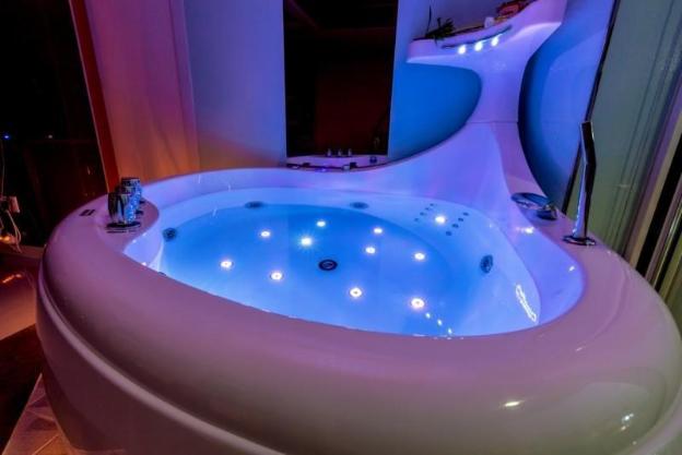 geoje island ahat spa pension