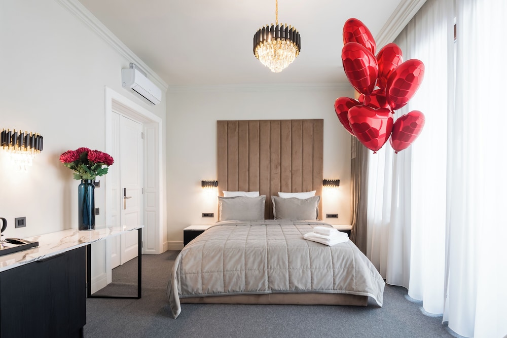 highline downtown old town unirii square