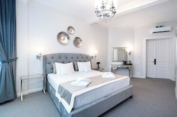 highline downtown old town unirii square