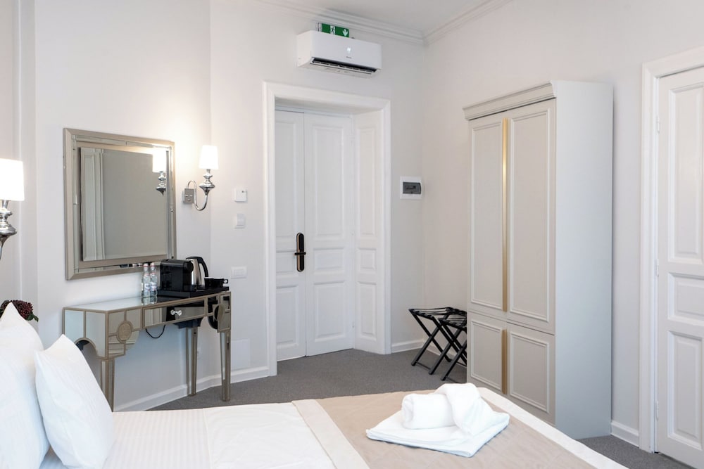 highline downtown old town unirii square