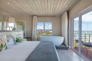 blue bay lodge