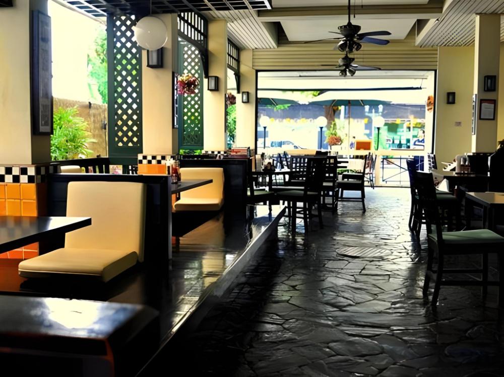 mad monkey hostel bangkok rambuttri village khaosan area