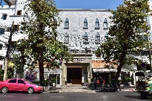mad monkey hostel bangkok rambuttri village khaosan area