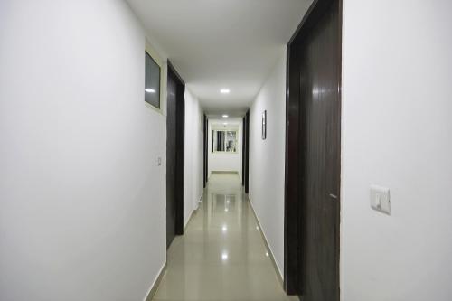 townhouse south lawn