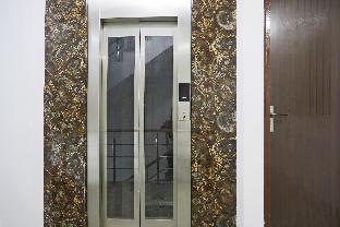 townhouse south lawn