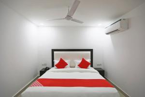 townhouse south lawn