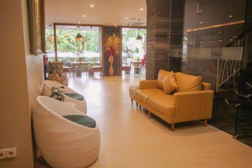 citihub hotel majesty kuta