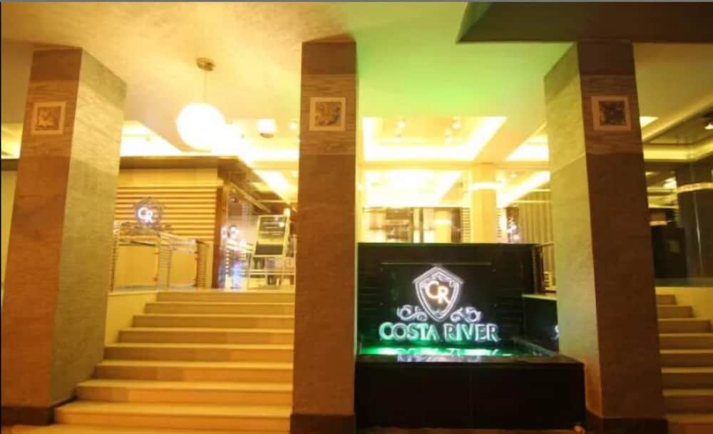 hotel costa river