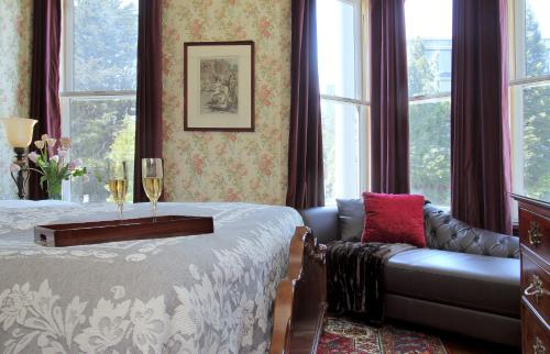 Monte Cristo Bed And Breakfast - Adults Only,600 Presidio Ave,3 star