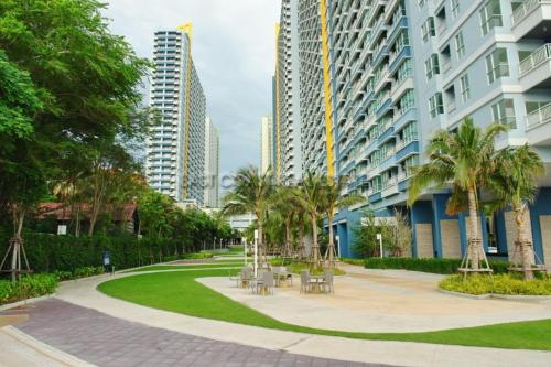 lumpini parkbeach jomtien pattaya sea view by dome